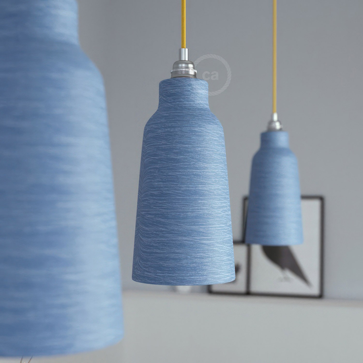 Suspension fabriquée en Italie avec câble textile, abat-jour Bouteille en céramique et finition en métal - complète avec ampoule