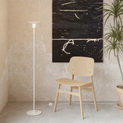 Lampadaire MAG-Y avec socle rond en métal et ampoule Ghost transparente