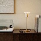 Lampe de table MAG-Y avec base ronde en métal et ampoule Ghost transparente